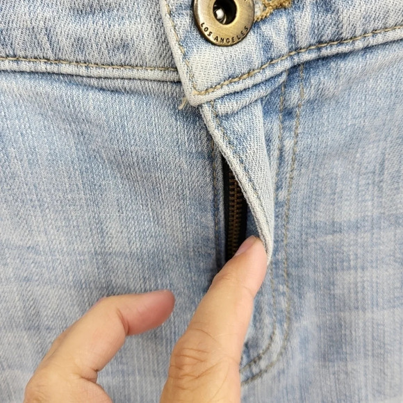 Pistola Audrew Mid Rise Skinny Light Wash Step Hem Distressed Jeans Sz 29 - Picture 6 of 15